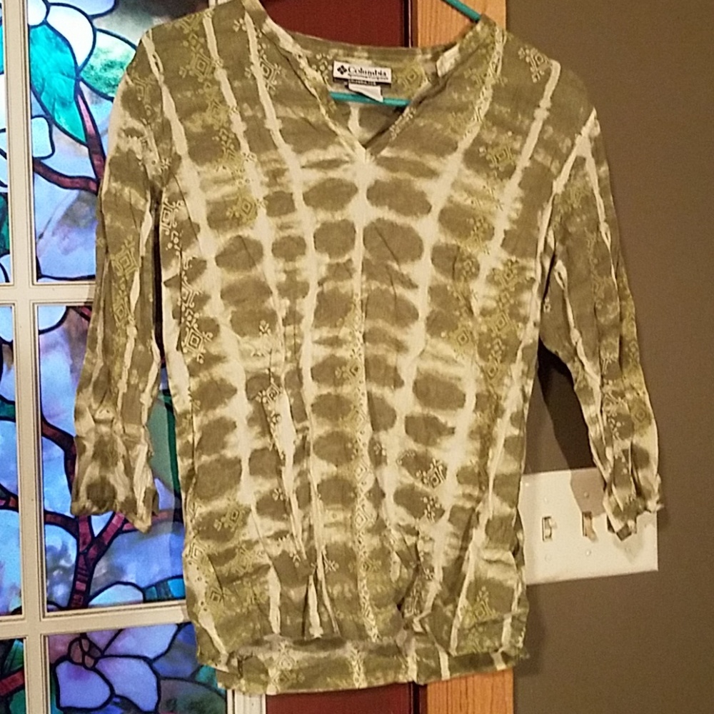 Columbia lightweight comfortable top